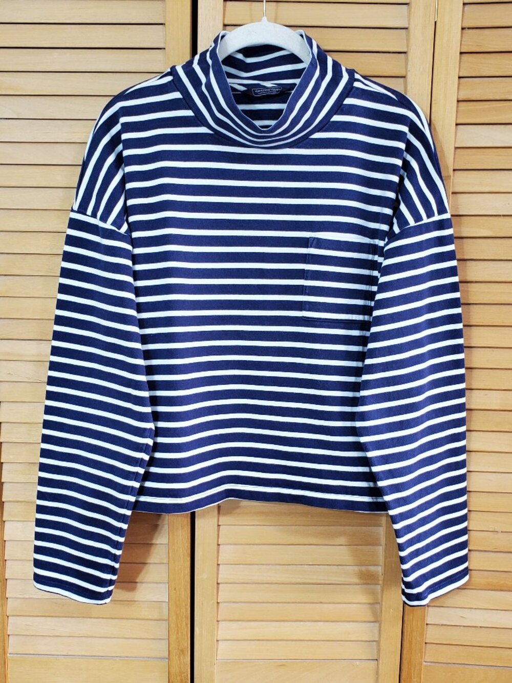 Vineyard Vines Women's Striped Jamestown Funnel Neck Top L